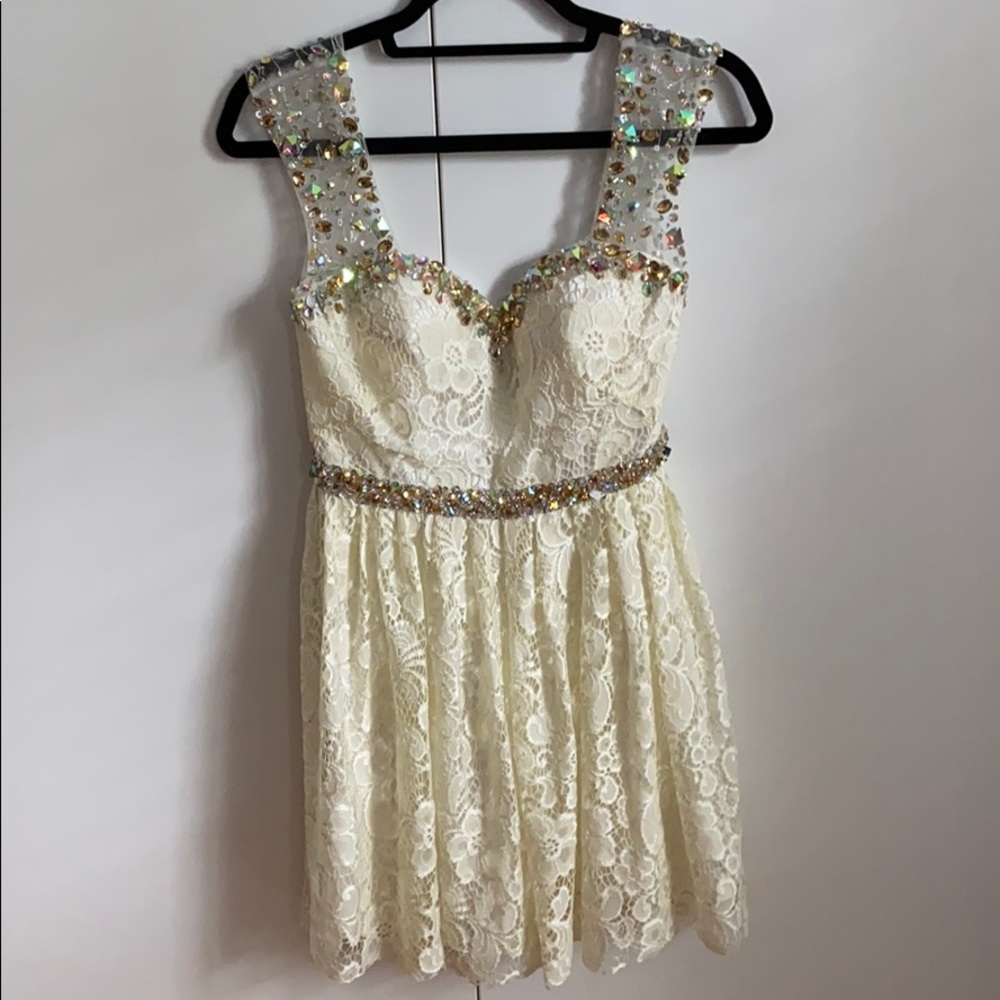cream/ white lace dress